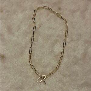 Elegant Gold Chainlink Necklace with Rhinestone Hook Closure